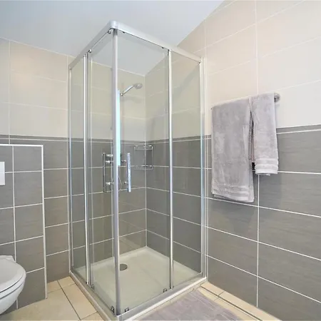 Dernier Etage Avec Terrasse - Vue Montagne Apartment *